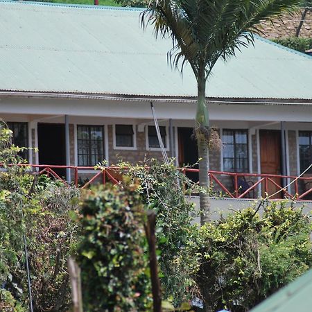 Crater Bay Cottages Kabale Esterno foto