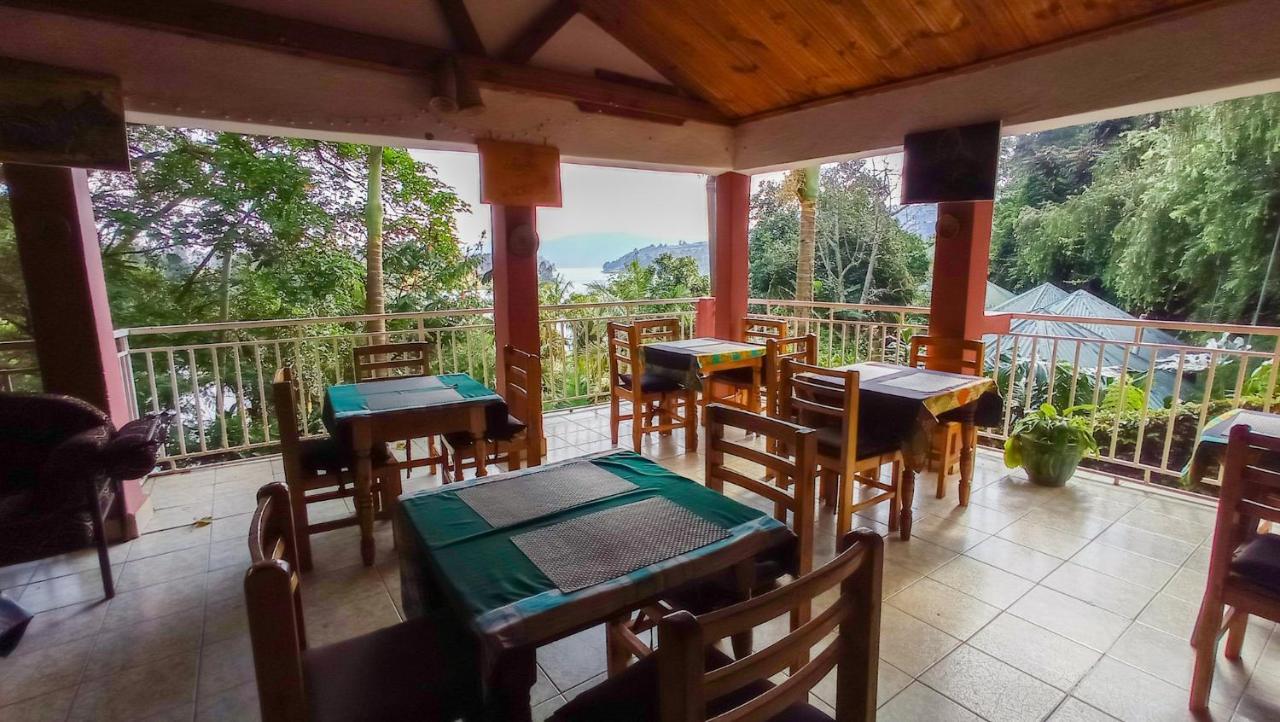 Crater Bay Cottages Kabale Esterno foto