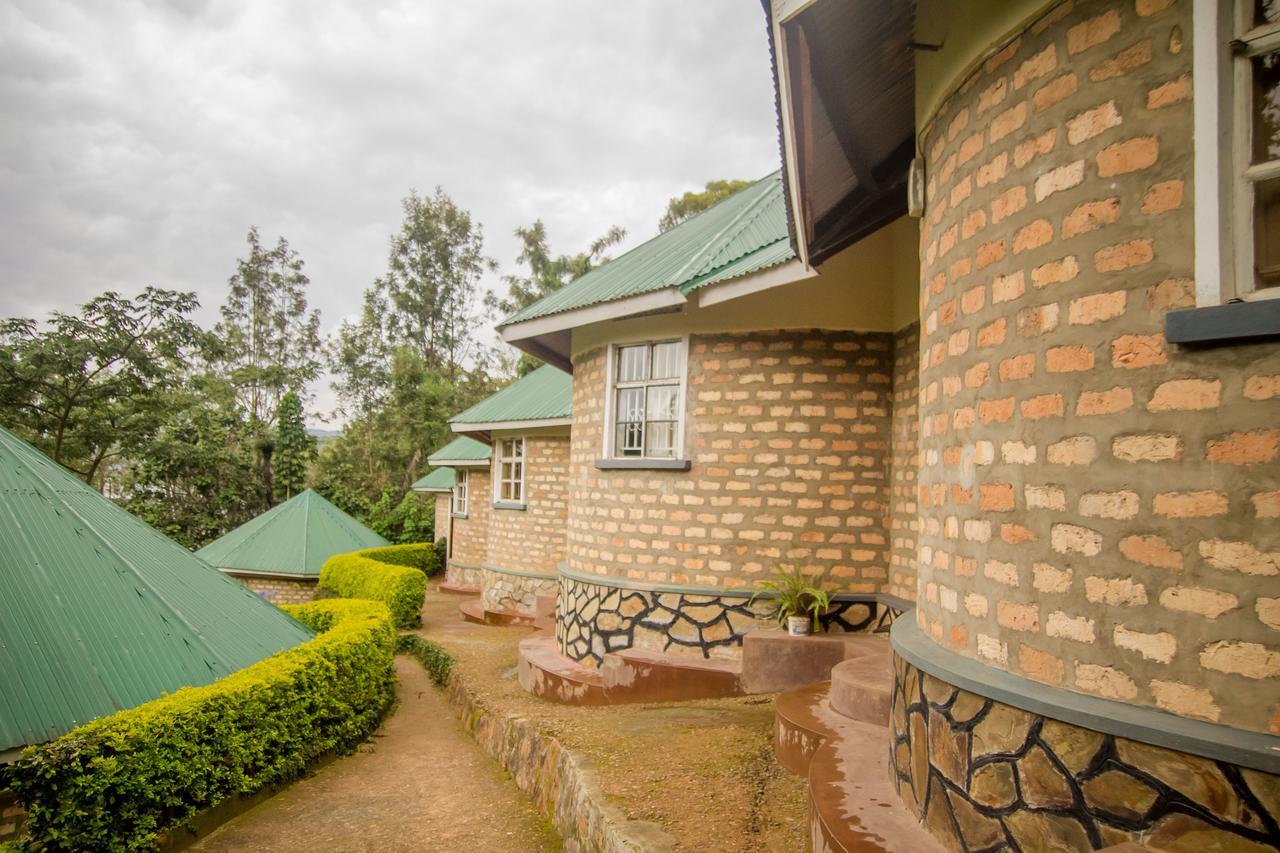 Crater Bay Cottages Kabale Esterno foto