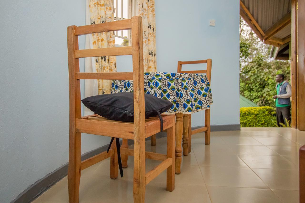 Crater Bay Cottages Kabale Esterno foto