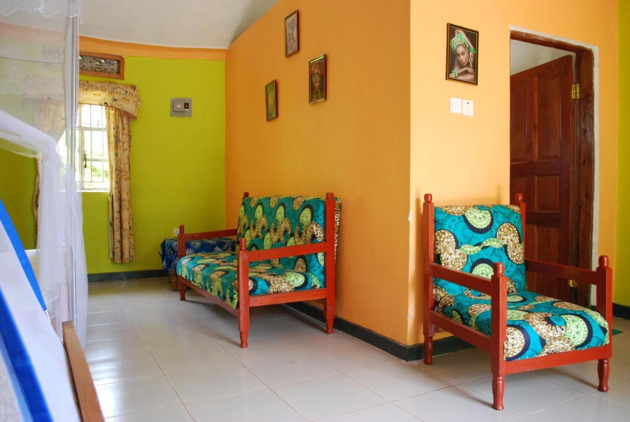Crater Bay Cottages Kabale Esterno foto