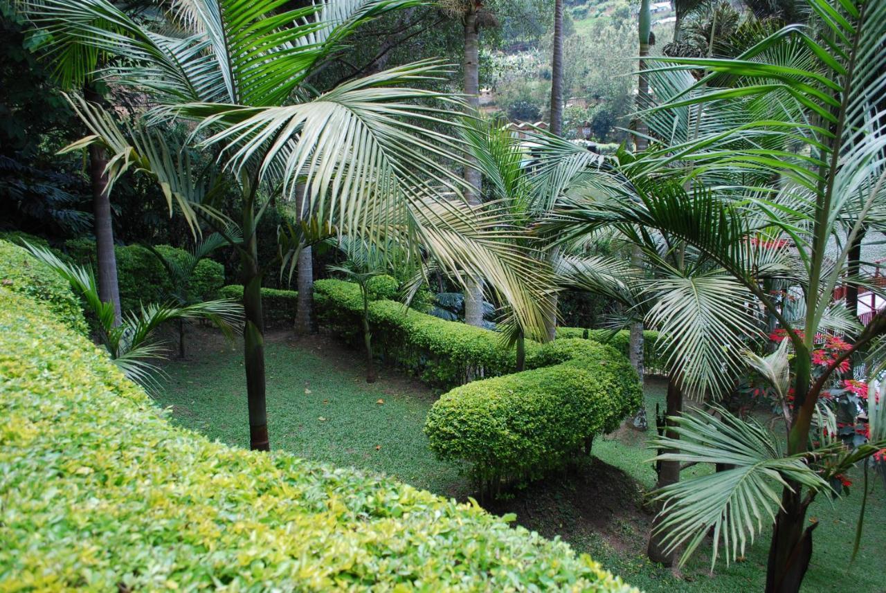 Crater Bay Cottages Kabale Esterno foto